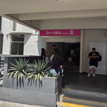 Daiso Japan - Unidade Liberdade - Lojas no bairro da Liberdade, São Paulo